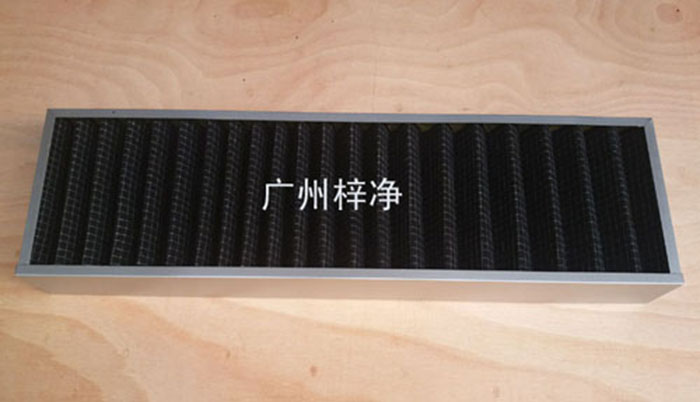 活性碳過濾器廣泛用于化學(xué)、制藥、食品、娛樂場所、需要凈化空氣的場所， 有害氣體如苯、甲醛、氨氣等的吸附脫除 溶劑的回收 ，采用活性炭氈比表面積大，吸附能力強(qiáng)，迅速處理各種有害氣體, 有效潔凈空氣對氣味的控制。