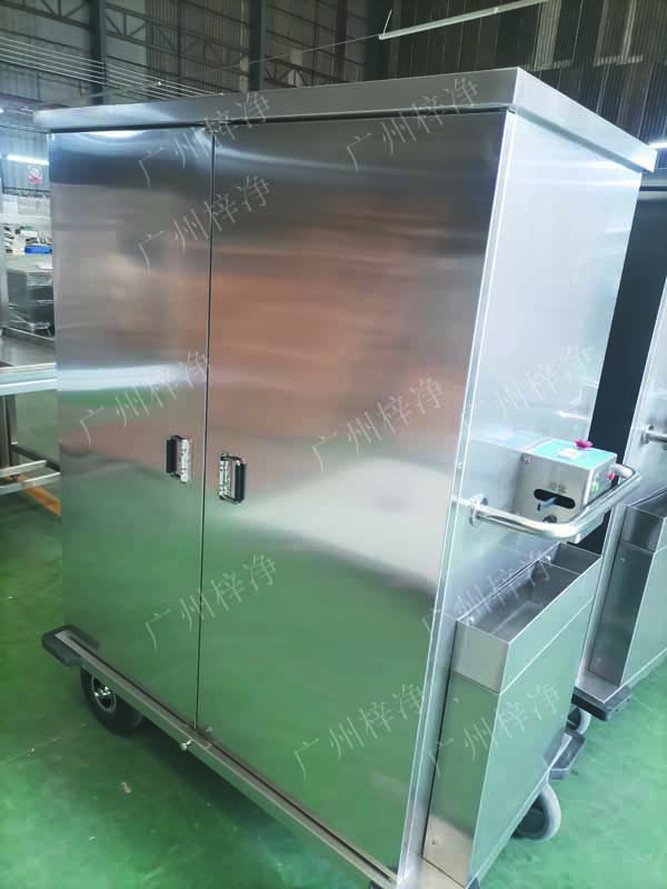 密閉式滅菌器械物品電動轉(zhuǎn)運(yùn)車采用304拉絲不銹鋼板面板厚度：≥1.2mm,表面作拉絲亞光處理。